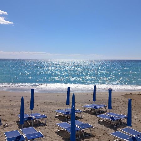 Sweet Sea View Appartement Savona Buitenkant foto