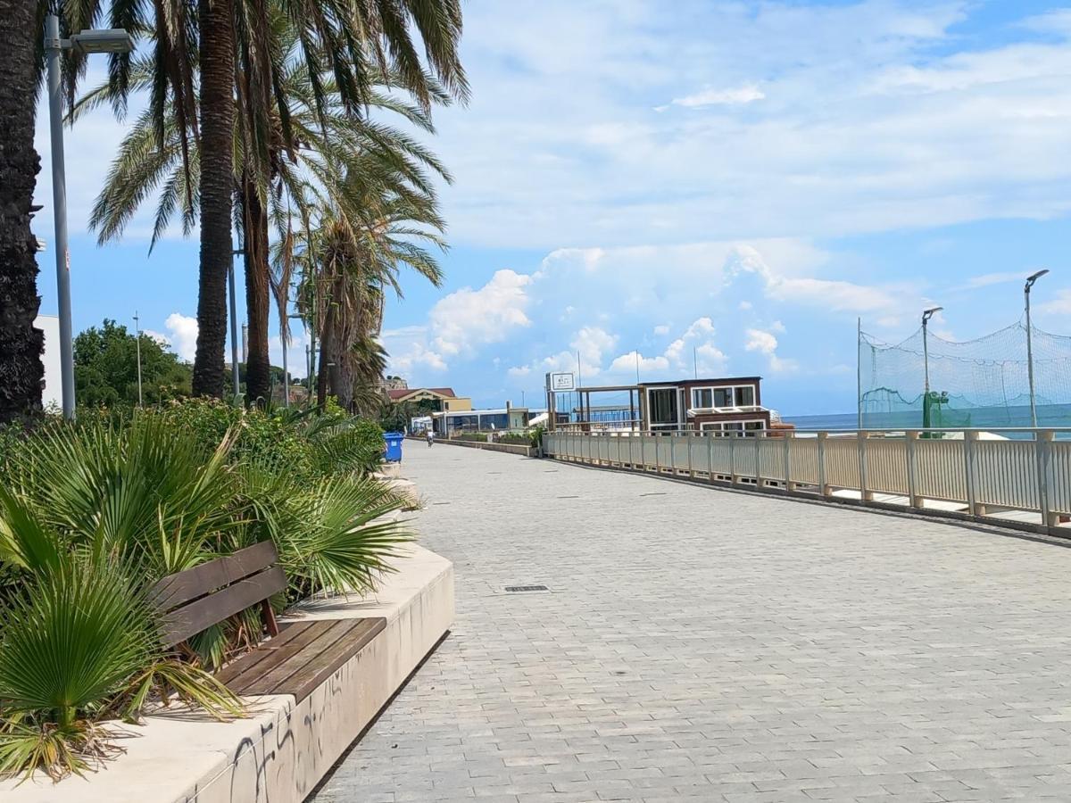 Sweet Sea View Appartement Savona Buitenkant foto