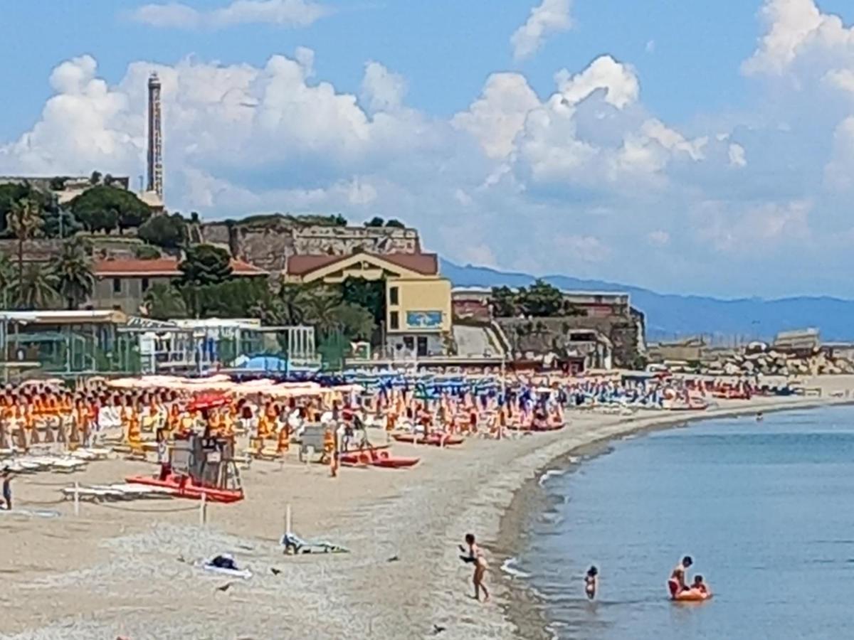 Sweet Sea View Appartement Savona Buitenkant foto