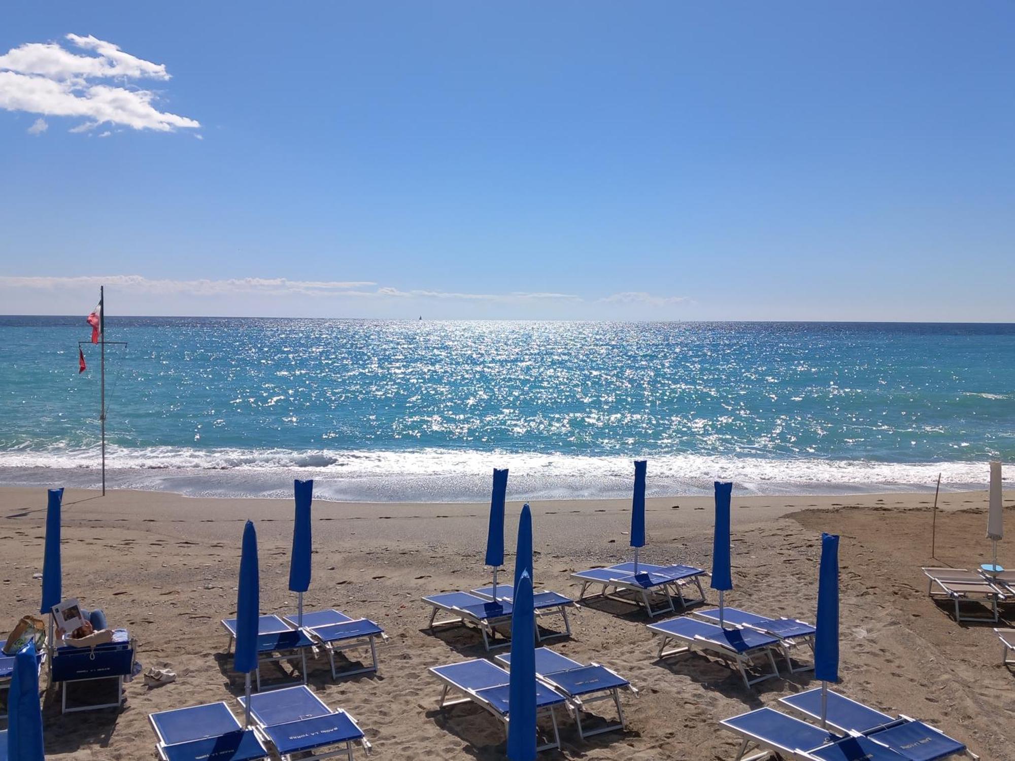 Sweet Sea View Appartement Savona Buitenkant foto